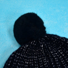 6344 Men's and Women's Skull Slouchy Winter Woolen Knitted Black Inside Fur Beanie Cap. DeoDap